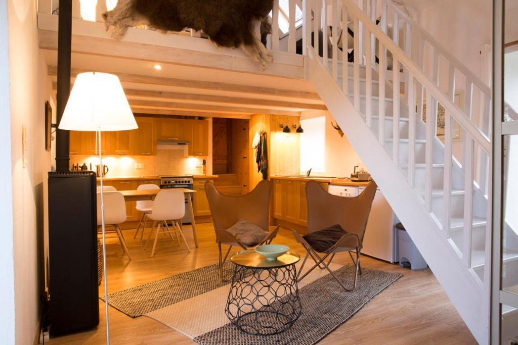 La Colline Des Renards Chambres Locmaria-Berrien Exterior photo