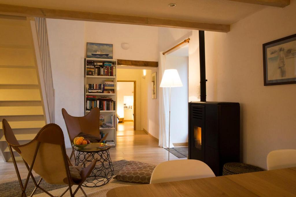 La Colline Des Renards Chambres Locmaria-Berrien Exterior photo